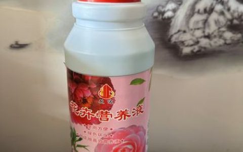 腐植酸水溶肥的作用与功能：家庭园艺土壤改良与促根的黄金标准