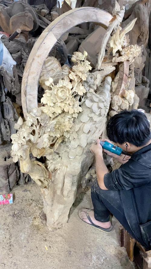 金丝楠木摆件怎么保养?园艺装饰品养护全指南 五、防虫与防霉