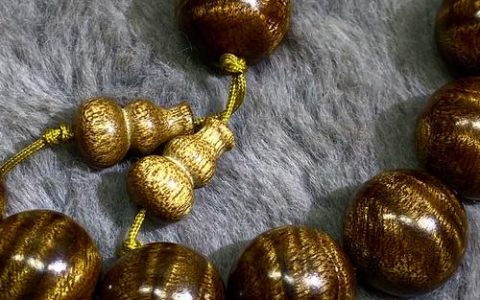 小叶桢楠属于什么档次？小叶金丝楠木的价值与特点解析