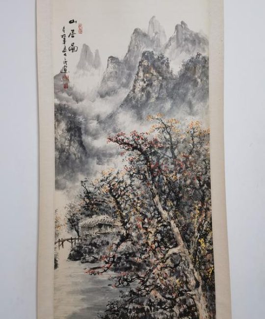 李山聚画作价格参考：规格、市场行情及影响因素分析