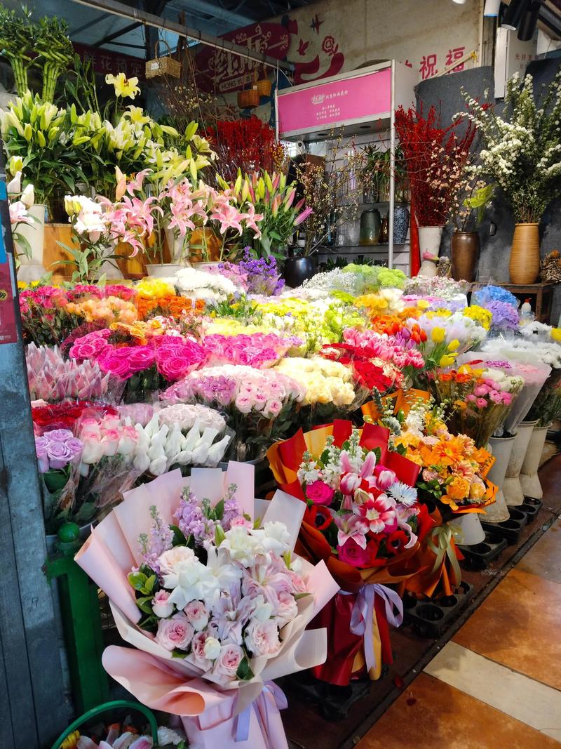 花店进货渠道全攻略:如何找到靠谱的花材供应商? 花店进货渠道全攻略:如何找到靠谱的花材供应商?