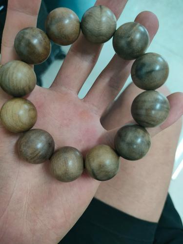阴沉金丝楠木手串有香味吗？答案与养护指南