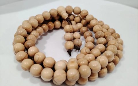 红豆杉树能做手串有什么好处？——从植物科普与安全视角全面解读
