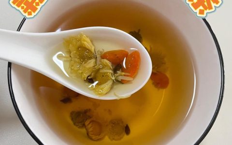 菊花枸杞芡实泡水：一杯清润养生的家常茶饮科普
