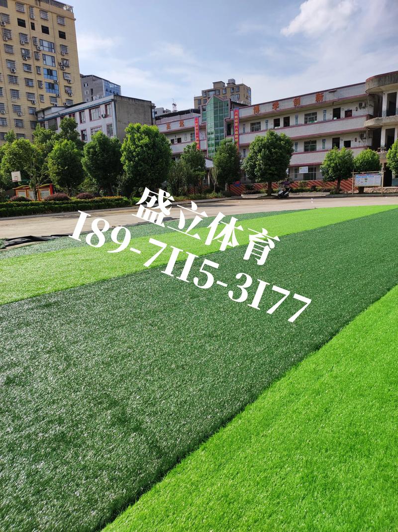 铺100平米草坪多少钱?规格、季节、人工影响报价 铺100平米草坪多少钱?规格、季节、人工影响报价