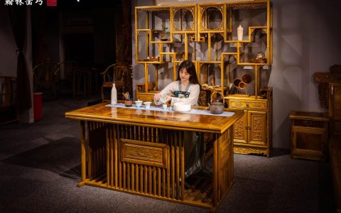 金丝楠木做茶台吉利吗？从风水与园艺角度深度解析