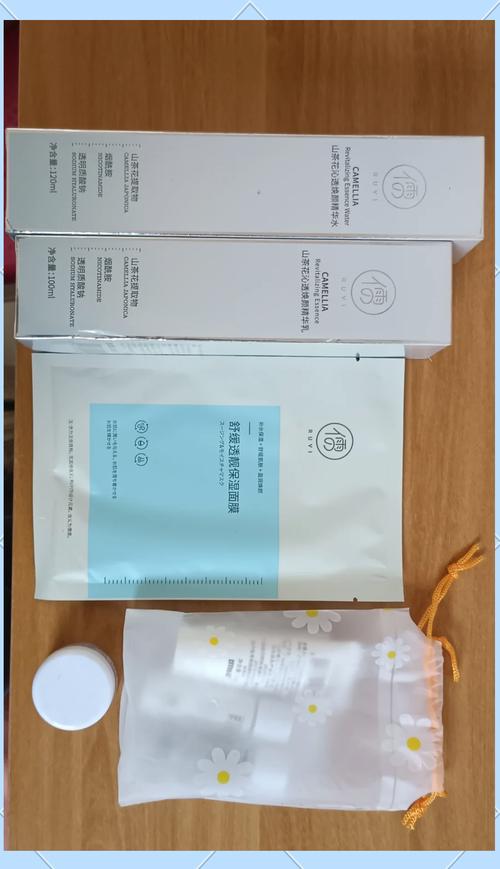 儒意山茶花水乳好用吗?成分解析与真实使用体验测评 FAQ