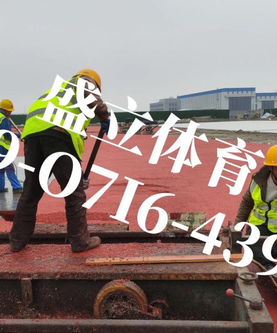 铺草坪人工多少钱一平方？2025最新价格参考与影响因素全解析
