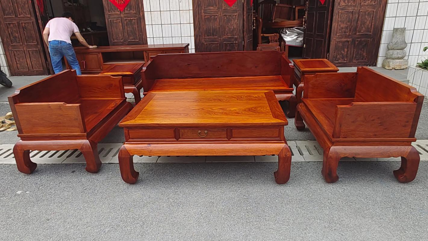 花园雅趣:一套缅甸花梨木家具多少钱?打造野奢庭院之选 花园选配缅甸花梨木家具的三大要点