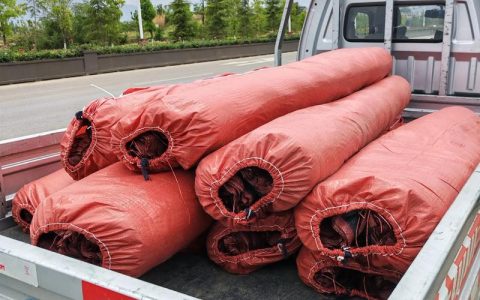 围挡假草坪价格多少一平方？2026年施工采购报价全解析