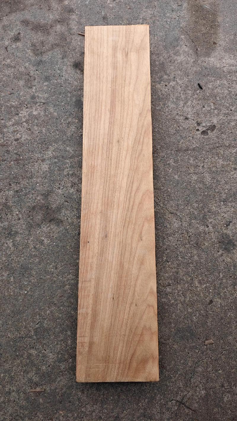 梅花木是什么木头？一文读懂乌桕别名、形态与核心用途
