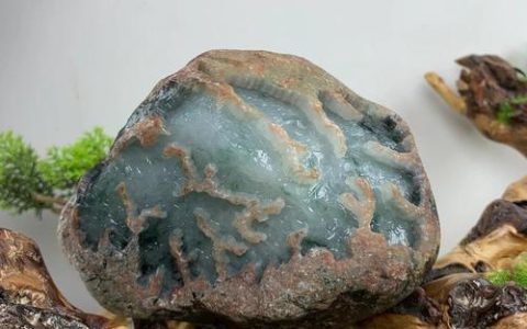 木那翡翠属于什么档次？一文读懂它的真正价值