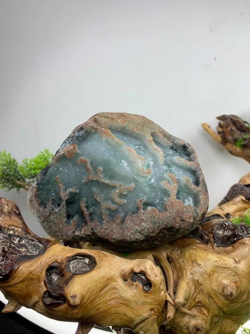 木那翡翠属于什么档次?一文读懂它的真正价值 木那翡翠的档次定位