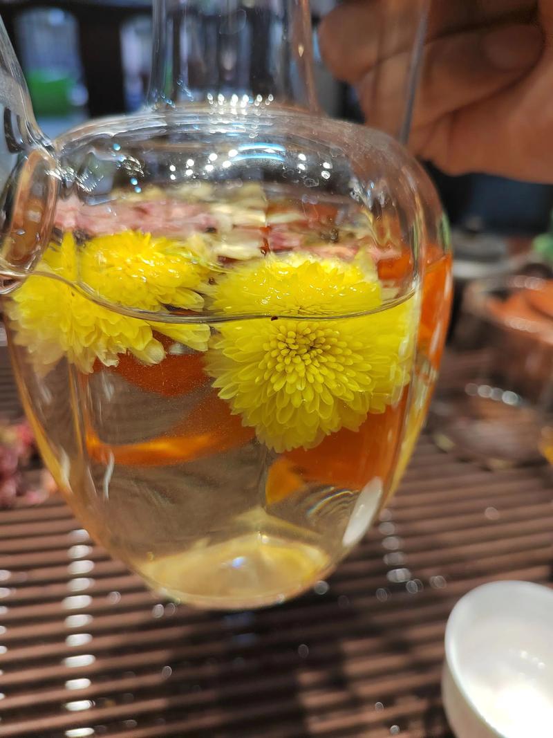 菊花与陈皮搭配:一杯清火养眼的庭院茶饮 越冬与越夏管理
