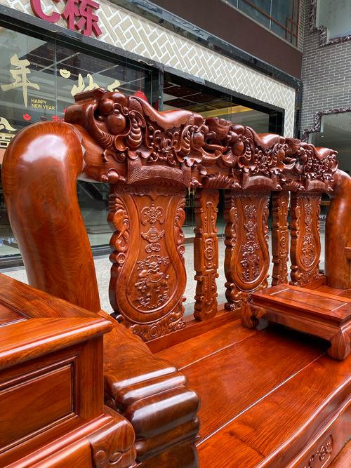 红花梨与缅甸花梨全面对比:哪个更适合你? 场景化选择建议