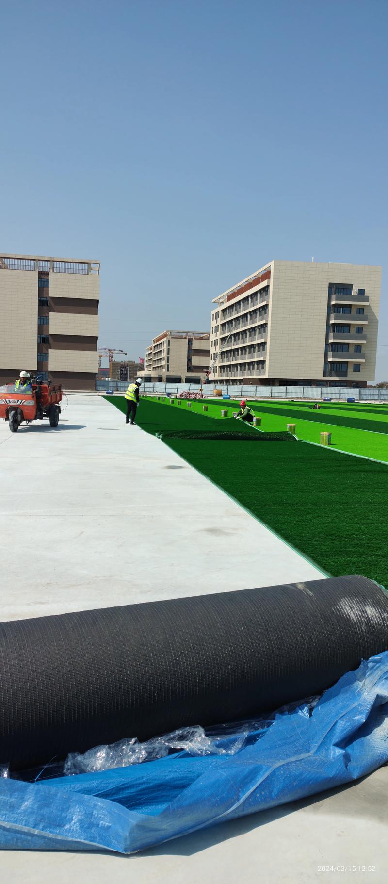 2026年人工草坪生产厂家选购指南:从批发渠道到安装维护全攻略 2026年人工草坪生产厂家选购指南:从批发渠道到安装维护全攻略