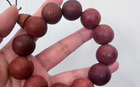 从一颗种子到一串手串：花梨木手串的价值与养护之道