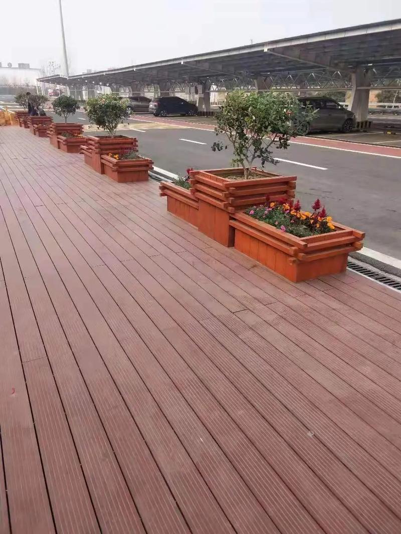 防腐木成品花箱多少钱?价格快速参考与影响因素详解 常见问题解答(FAQ)
