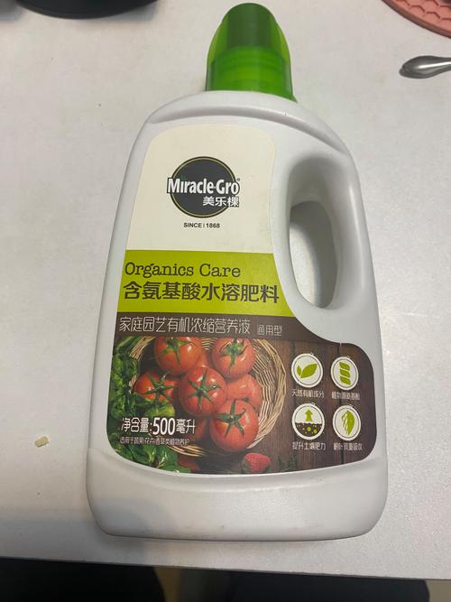 家庭园艺养护全攻略:通用肥料选择与六大核心管理技巧 家庭园艺养护全攻略:通用肥料选择与六大核心管理技巧