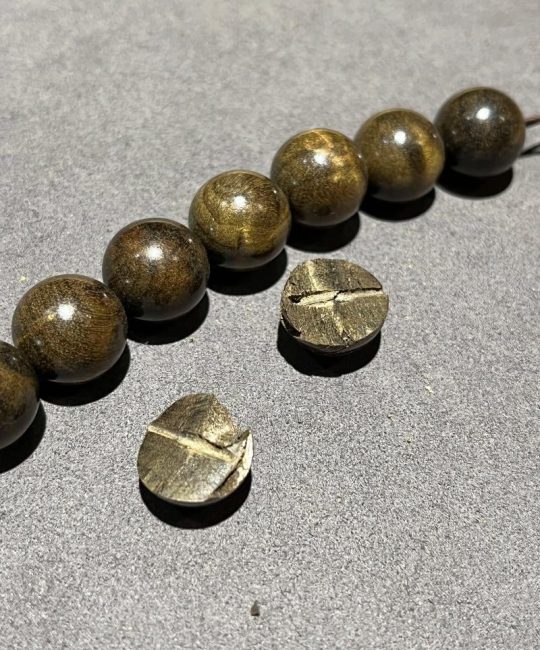 金丝楠木阴沉木和金丝楠木的区别：一文看懂价值差异