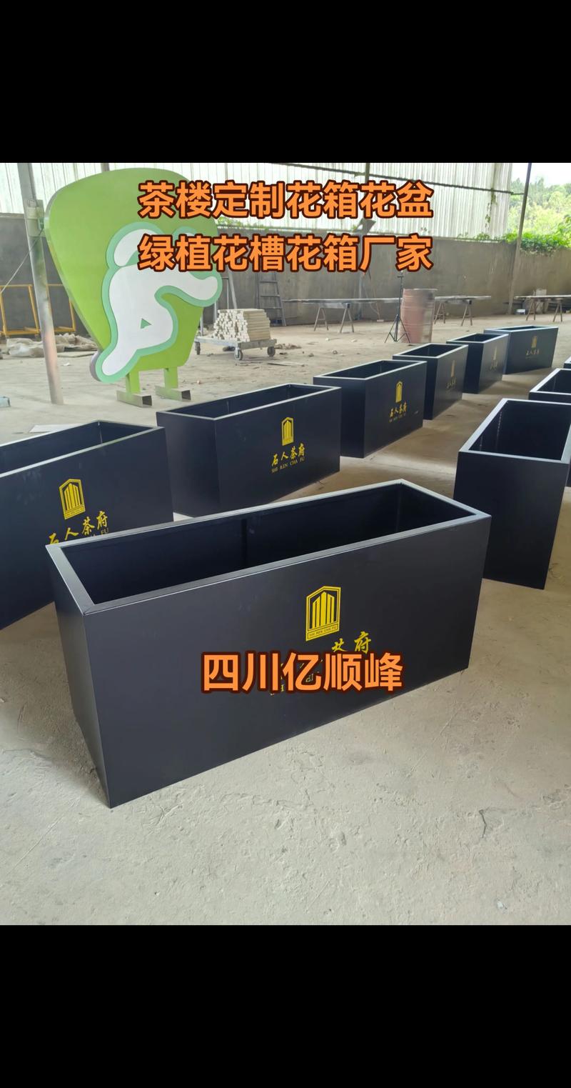 PVC花箱的优势有什么?现代园艺的实用之选 3. 维护成本极低